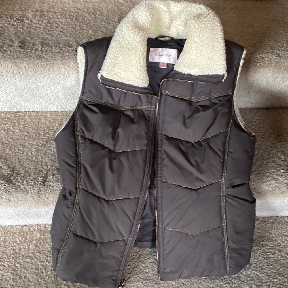 Women’s warm brown vest